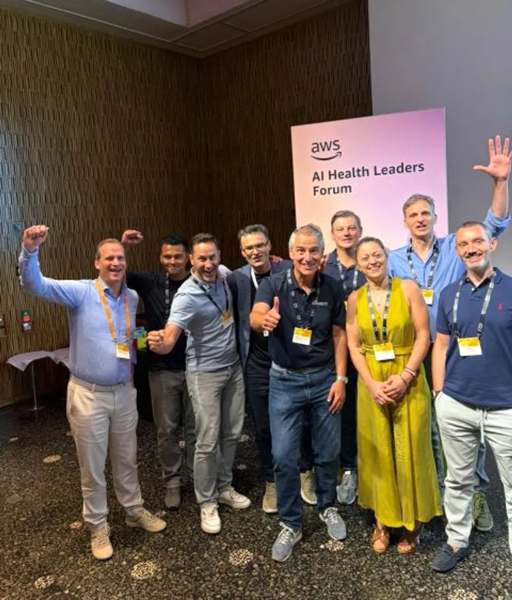 Adapcare ontvangt Europese AWS-award voor AI in de zorg aws conference groep